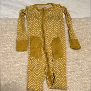 Little sleepies yellow chevron zippy 3t